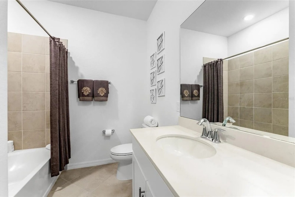Heritage Landing Resort 30 night minimum 3 Bedroom Condo 3 Condo