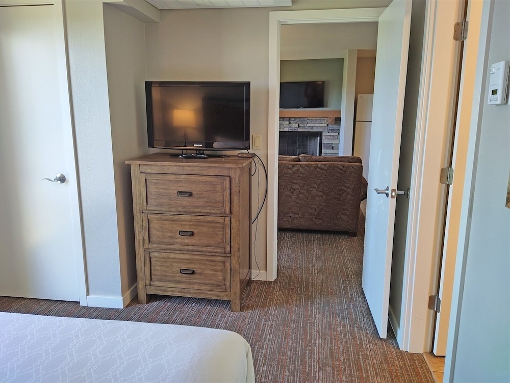 7th Mtn 823f 3 Bedroom Condo