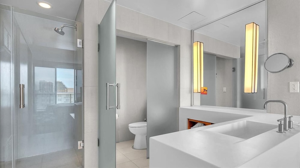 Lux Two BR Suite at W Fort Lauderdale