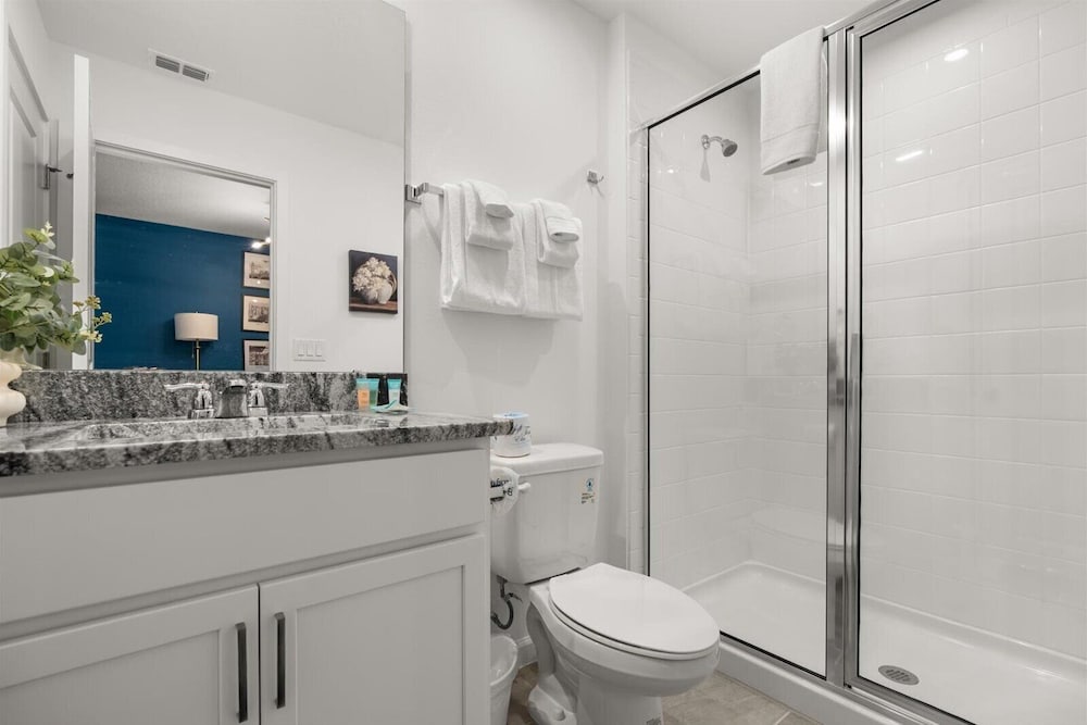 Luxurious 4BR Villa Pool close to Disney