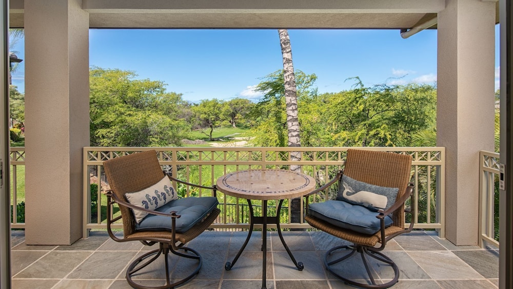 Spacious Townhome - Stunning Golf Course Views - Pool & Fitness- Vrkcv