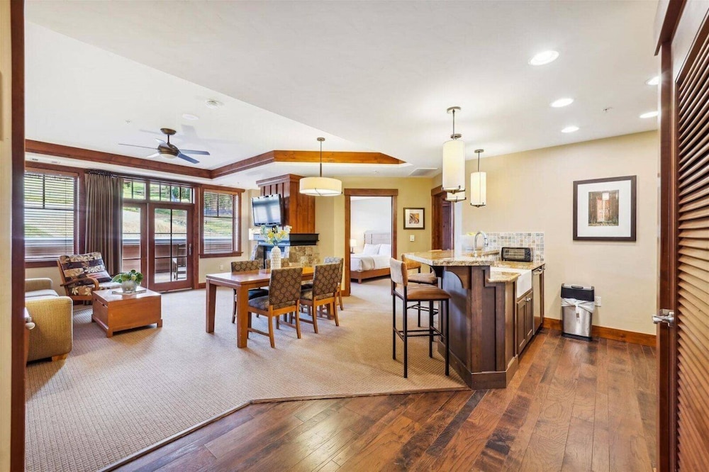 Ski-in/ski-out One Ski Hill Place 2 Bedroom Luxury Condo
