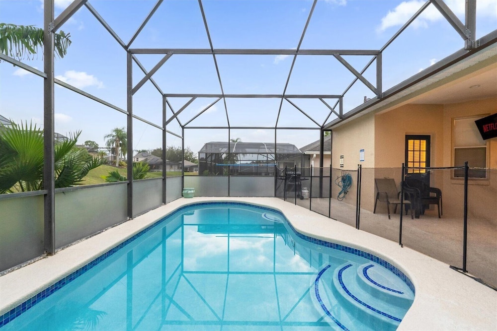 Davenport Luxury 8-Guest Villa