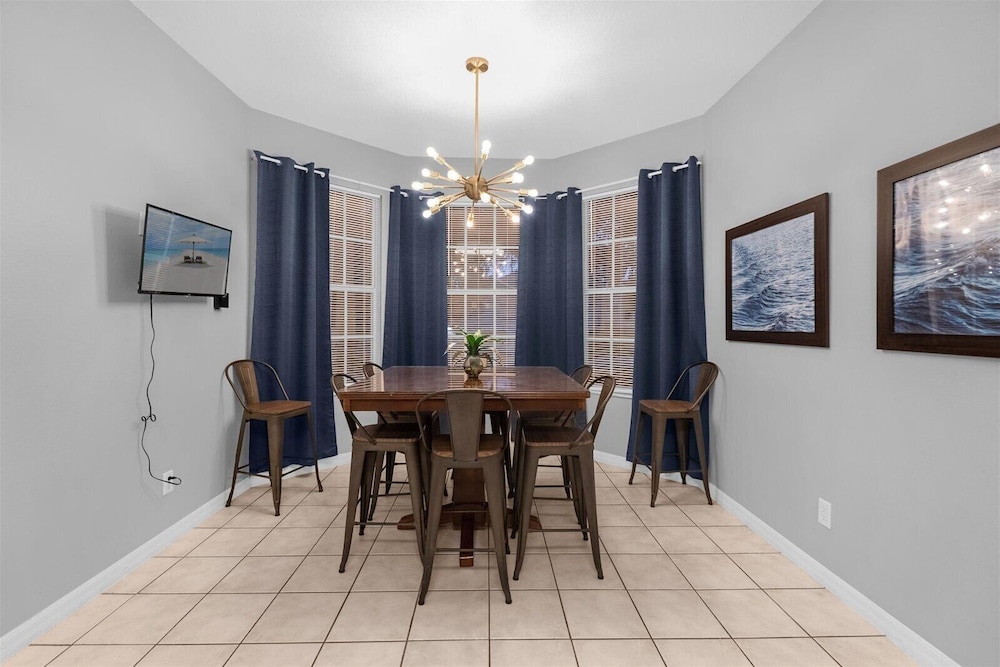 Davenport Luxury 8-Guest Villa