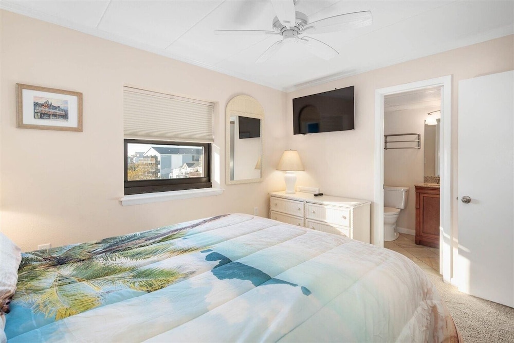 Diamond Beach 317 2 Bedroom Condo
