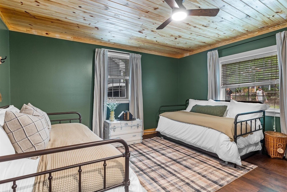 Lookout Mountain Inn