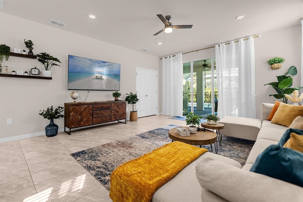 VedaHive Luxury Villa