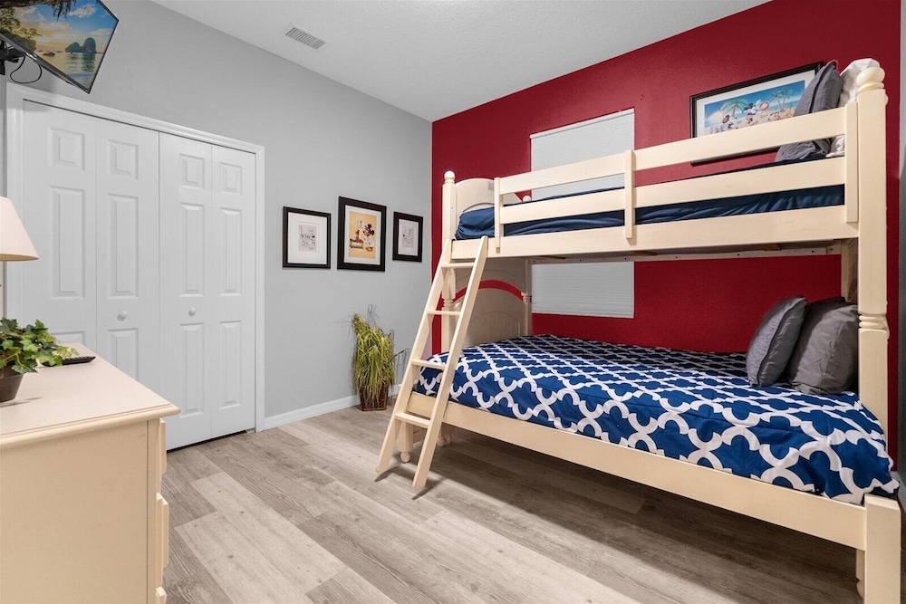 Davenport Luxury 8-Guest Villa