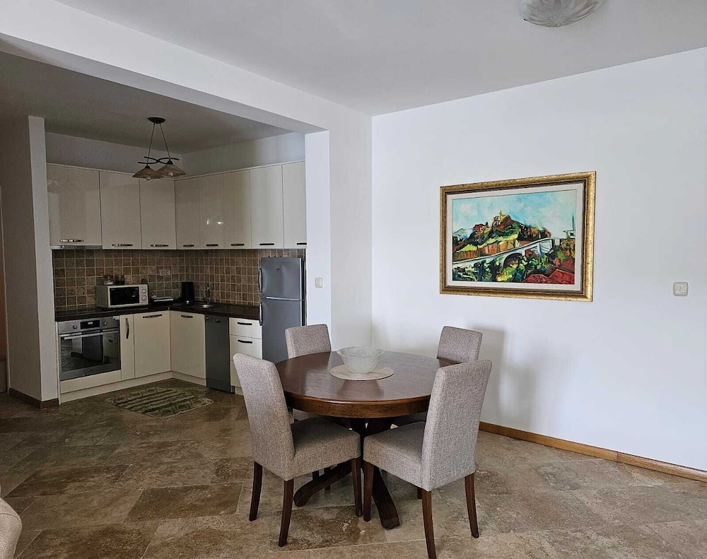 Panoramic Sea View 2BDR Apartment