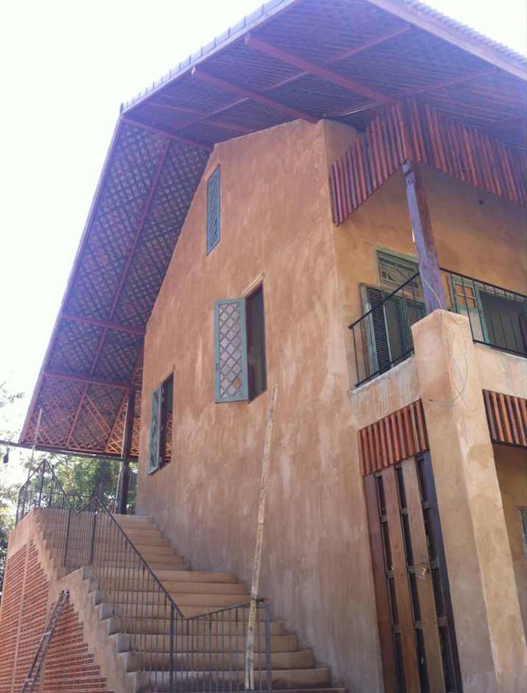 Phu-Anna Eco House