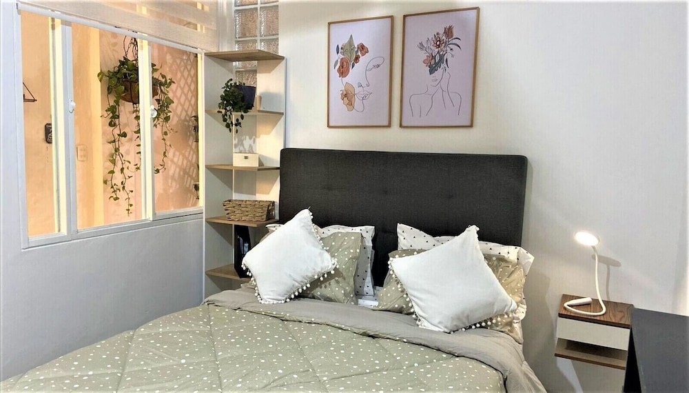 Mercanti Apts Caney view 2