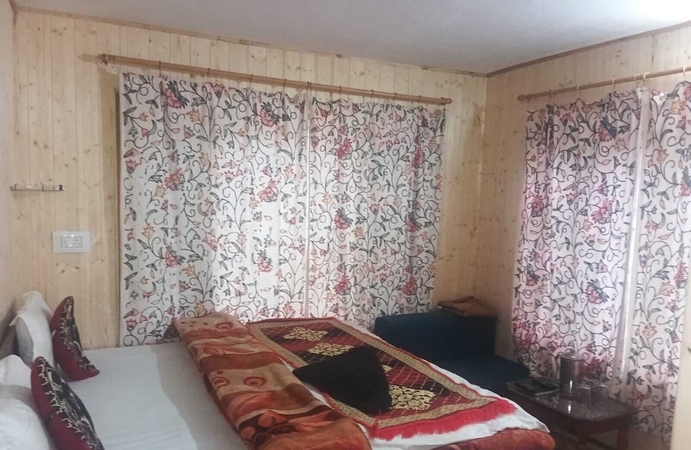 Hotel Bright Palace