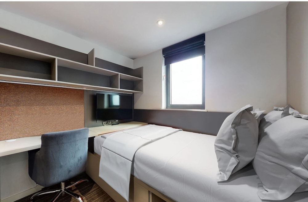 For Students Only Chapter Ealing in North Acton