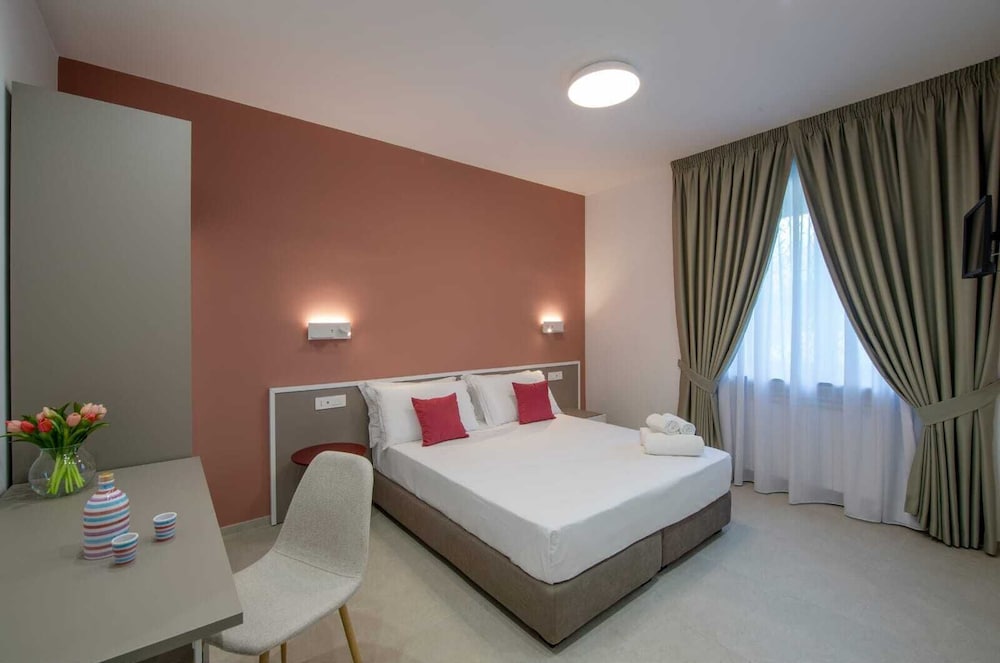 Rossy Palace Amalfi Coast Suites photo 4