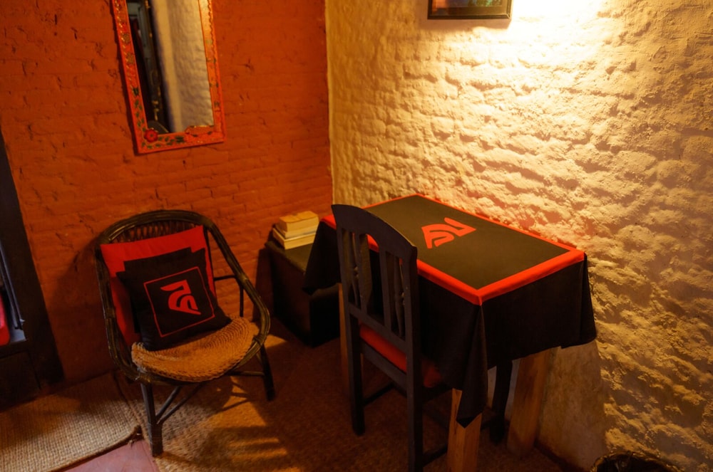 Hira Guest House