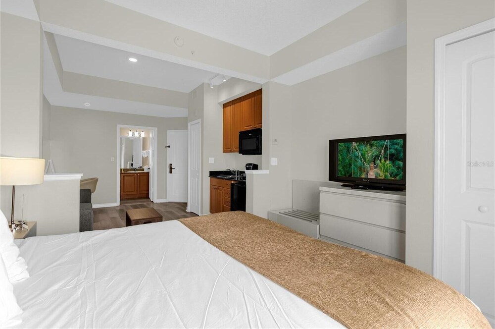 Premier Resort Condos Near Universal