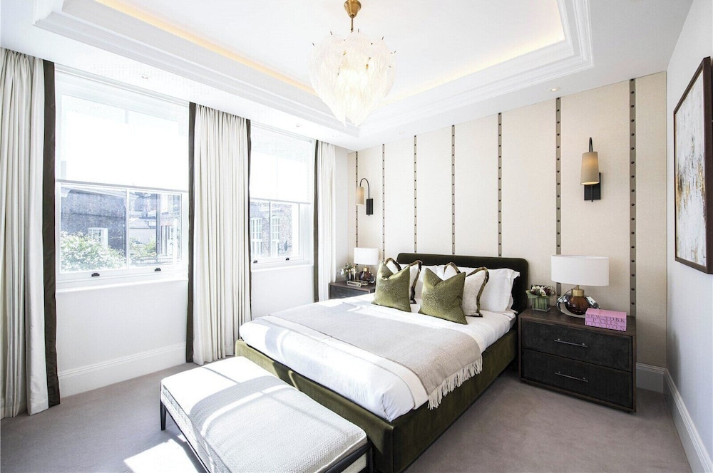 2 Bedroom Flat With Balcony