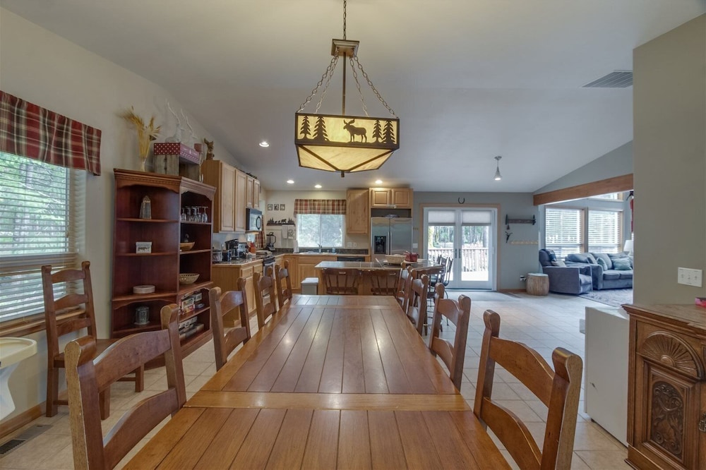 Elder Family Lodge view 5