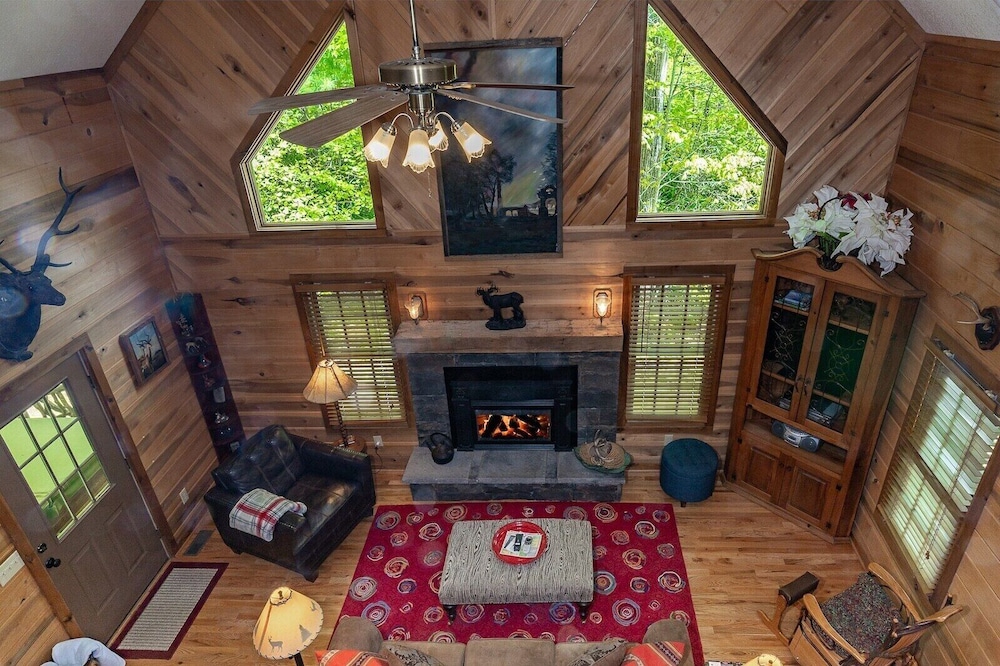 The Cabins at Seven Foxes