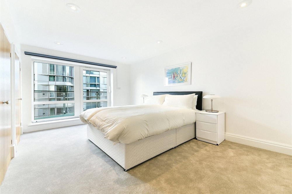 Immaculate 2-bed House in Earls Court W14