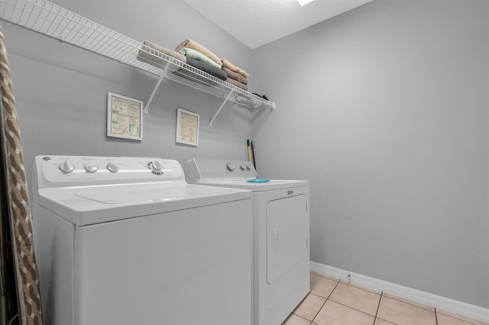 Davenport Luxury 8-Guest Villa