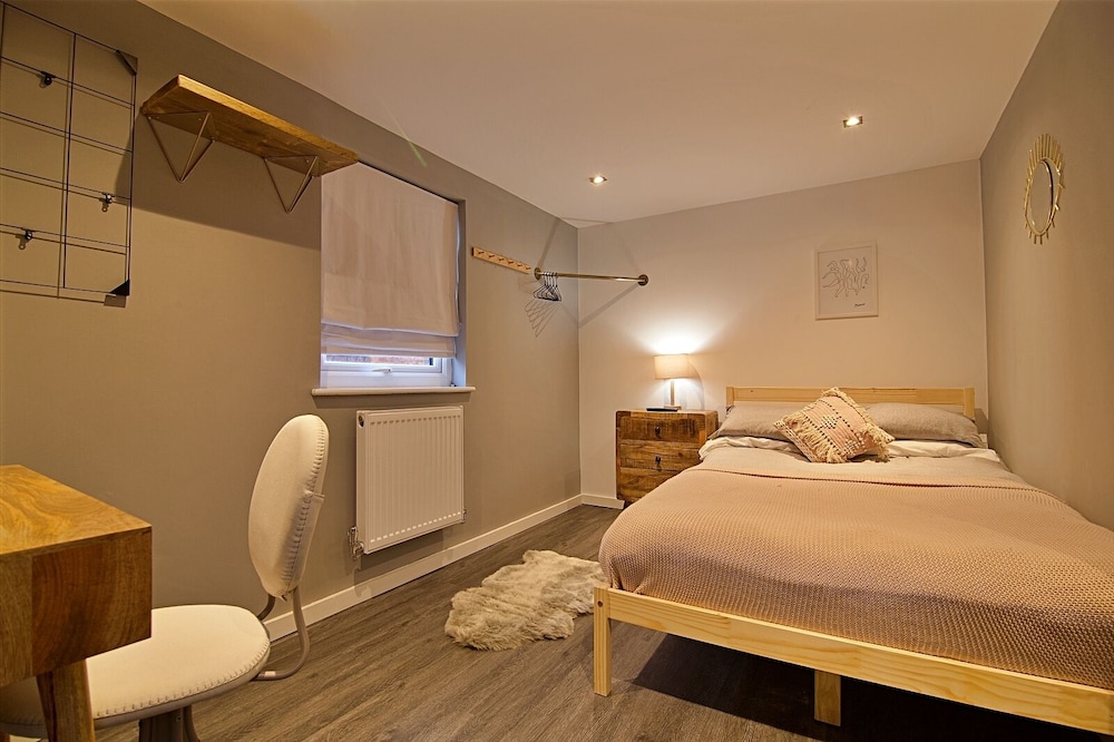 Bellerose 1 view 2