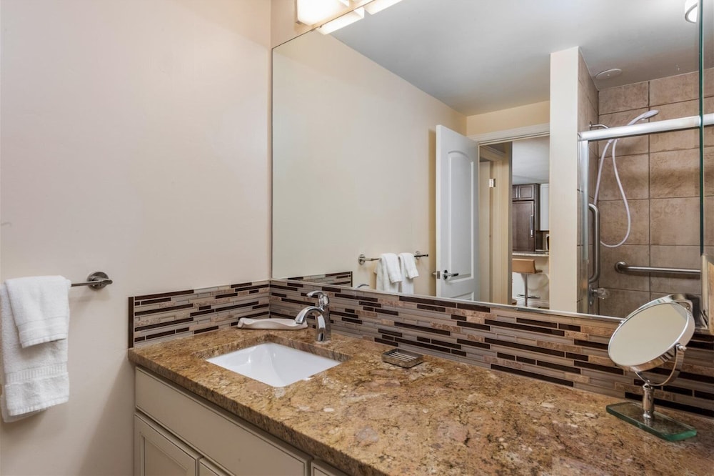 Cozy and Convenient 2BR in Vail Village - Walk to Gondola One
