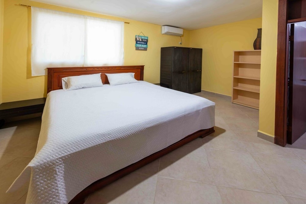 SUIT BRISAMAR SANTA MARIANITA BeachManta