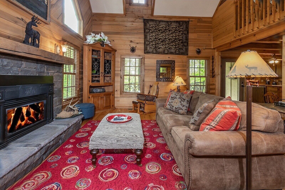 The Cabins at Seven Foxes