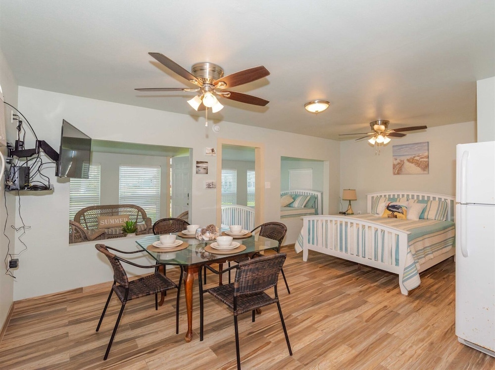 St. Charles Bay Cottage #9 - Little Devil view 3