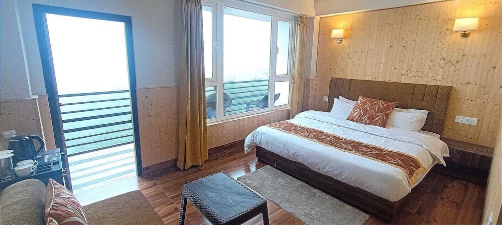 FLORET RESORT LACHUNG
