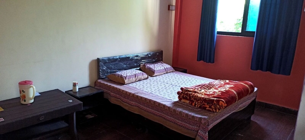 Indralok Hotel By GRB