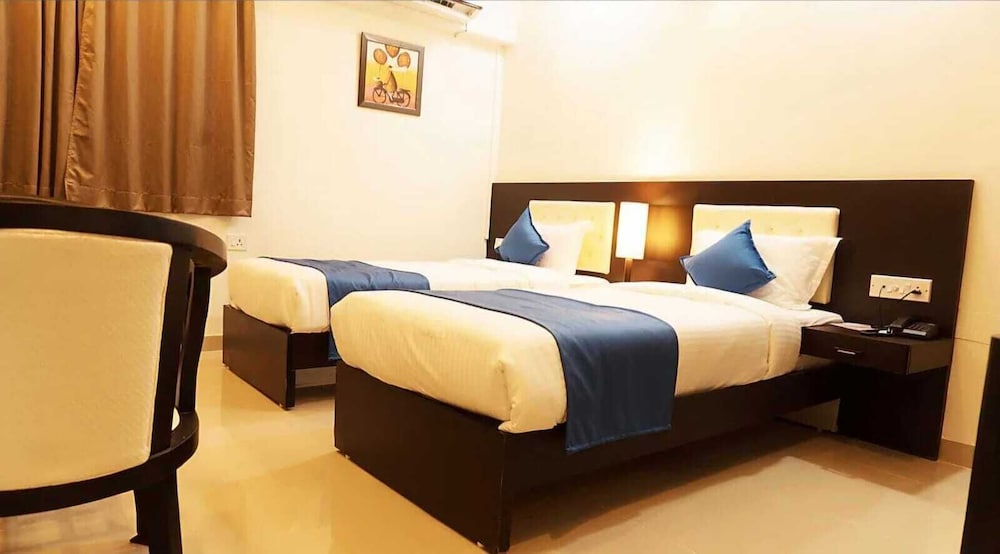 Hotel Max INN