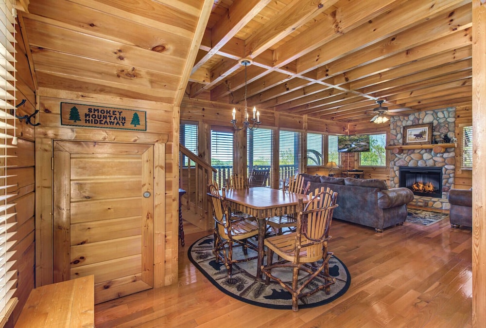 A Smoky Mountain Hide-a-way
