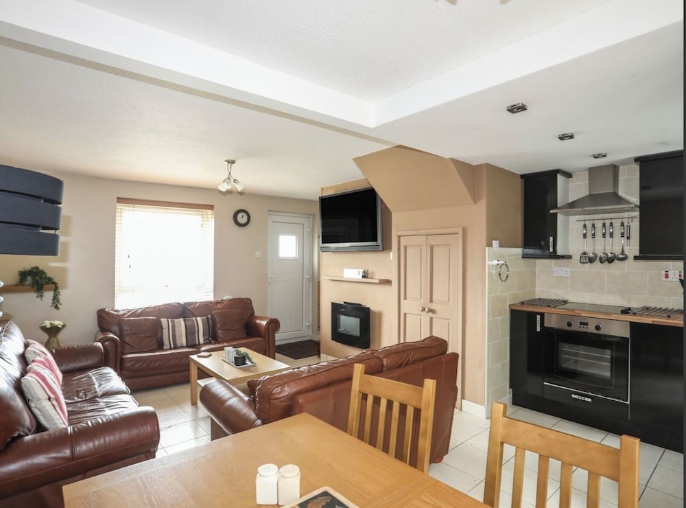 Cozy Cottage Retreat on Glan Gwna Holiday Park