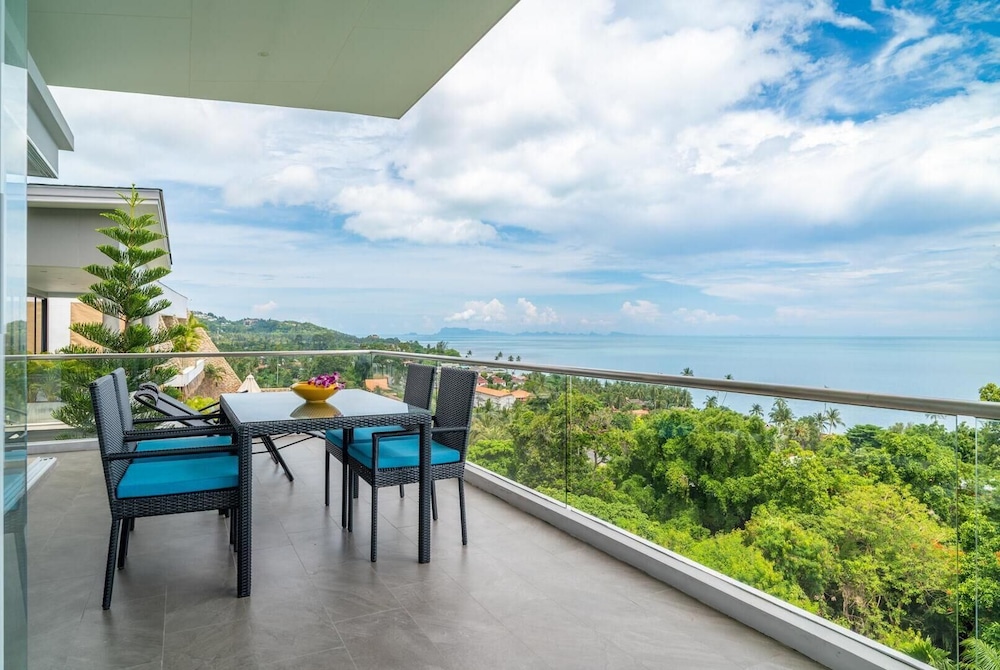 2bedroom TopFloorSeaView apartment KBR39
