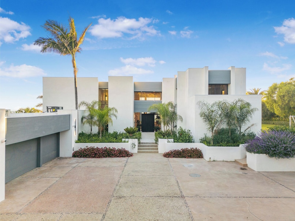 Morning View Malibu - Malibu Masterpiece in the Making w/ Views & Beach Access