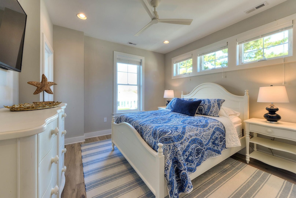 Laurel Street 306
