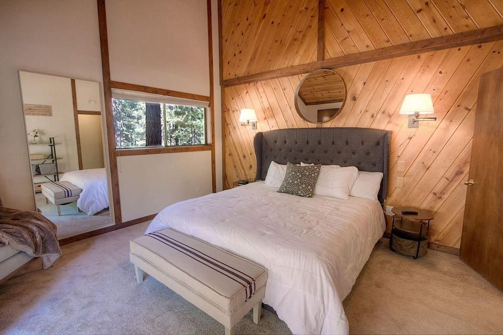 Lake Tahoe Vacations - Inclining View 3 Bedroom Home by RedAwning - Property Image 23