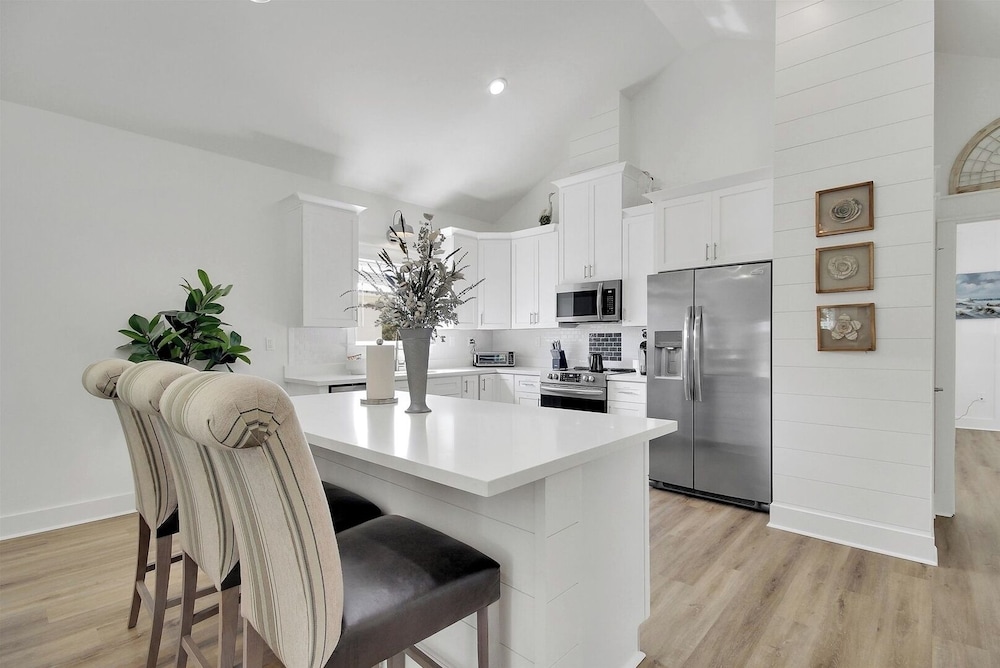 Family Retreat, 3br/3ba Bbq, Balcony
