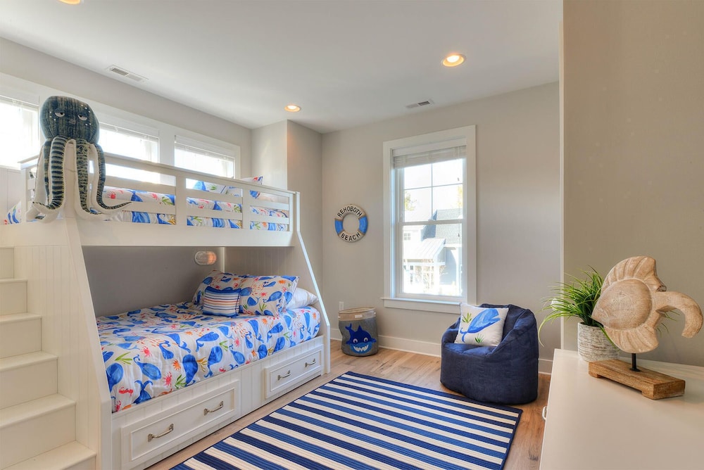 Laurel Street 306