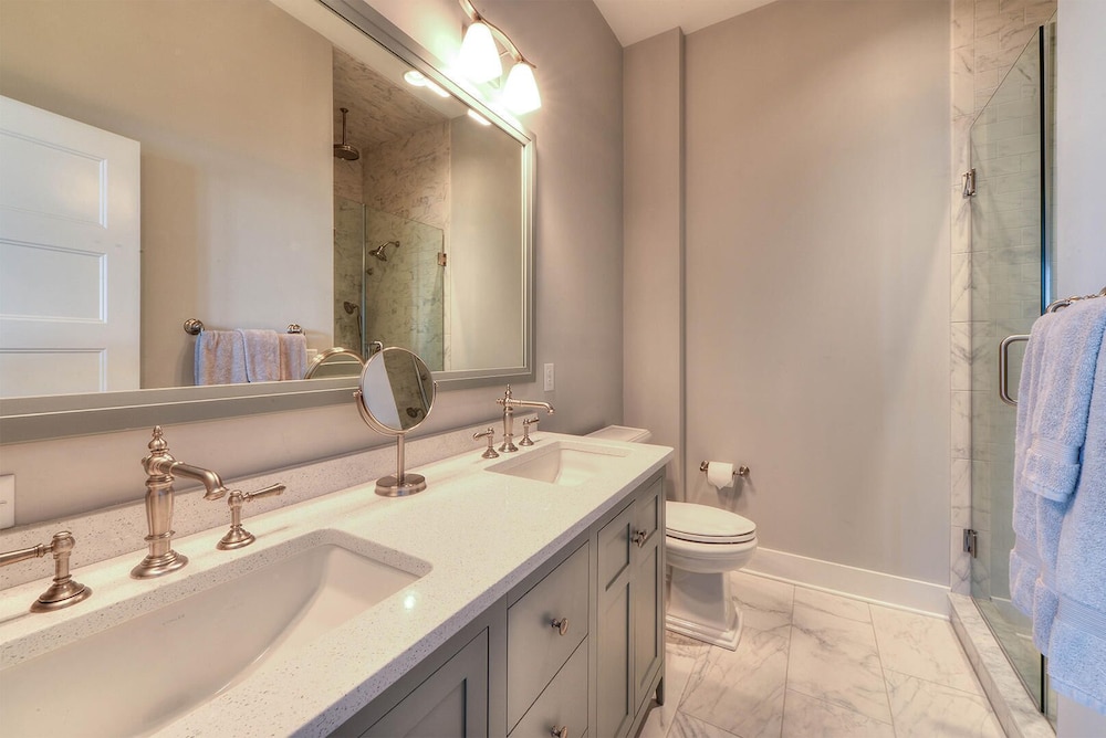 Laurel Street 306