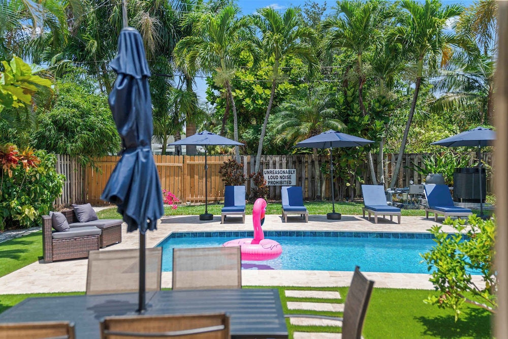 Ocean House - For 4!