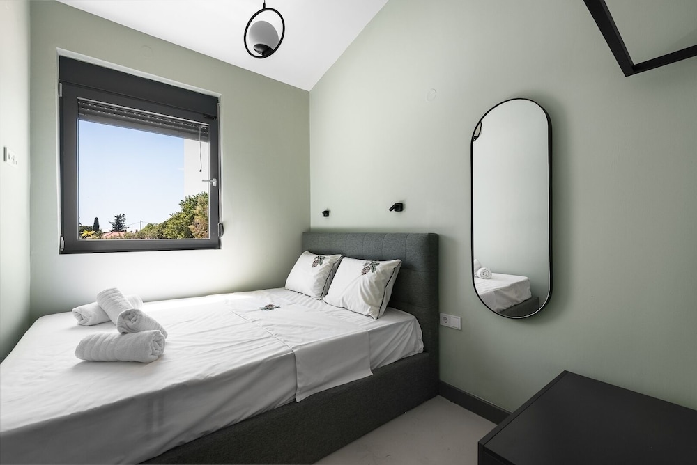 Theeta Pefko Villa - Metamorfosi Halkidiki