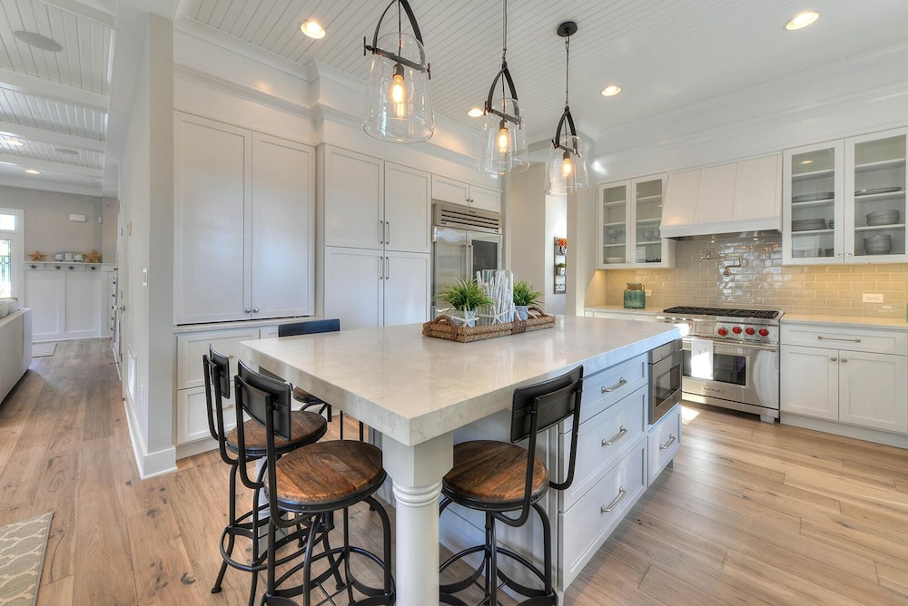 Laurel Street 306