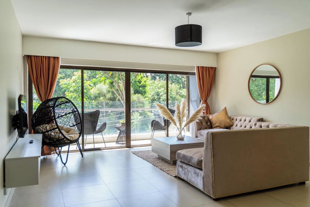 Loocid Apartments at Escada