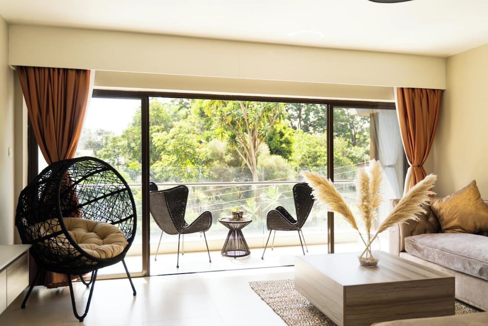 Loocid Apartments at Escada