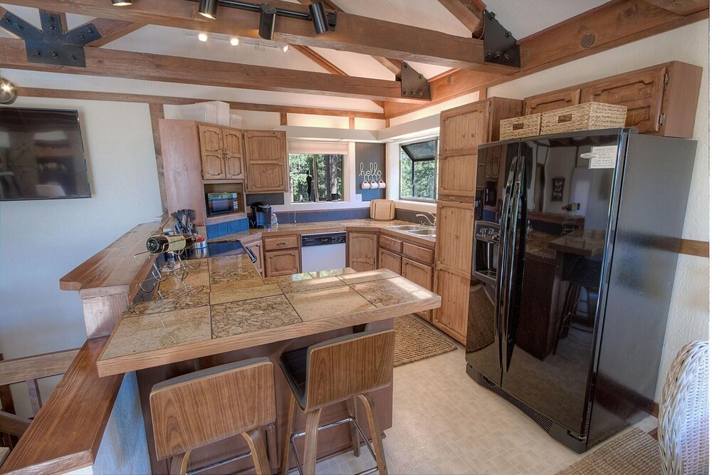 Lake Tahoe Vacations - Inclining View 3 Bedroom Home by RedAwning - Property Image 16
