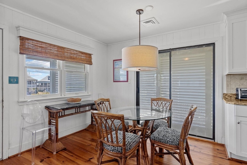 Joyner Cottage 4 Bedroom Home