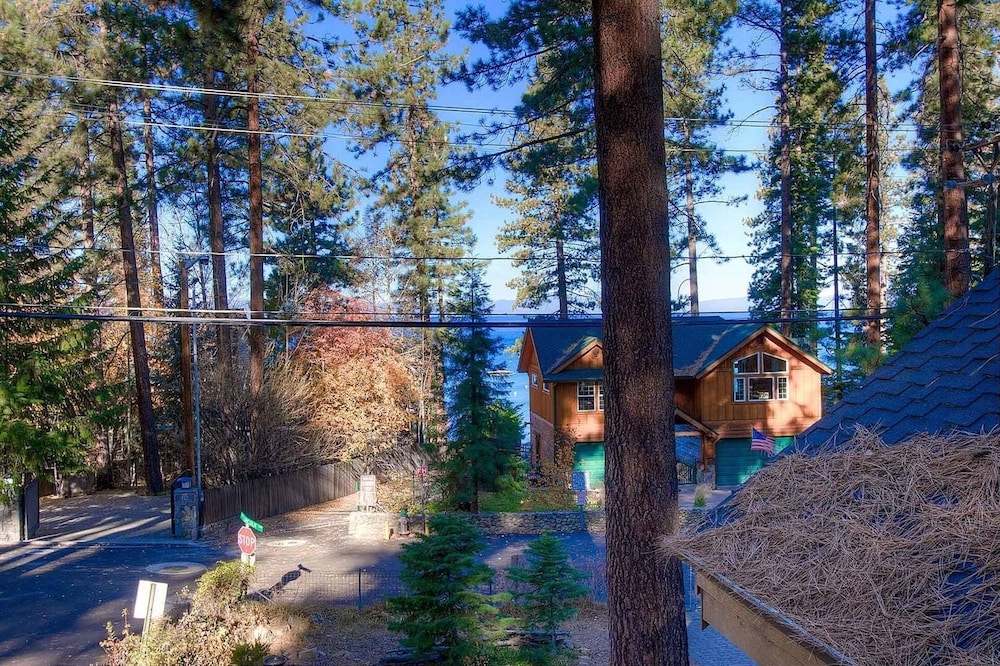 Smokey Joes 5 Bedroom Cabin by RedAwning - Property Image 8